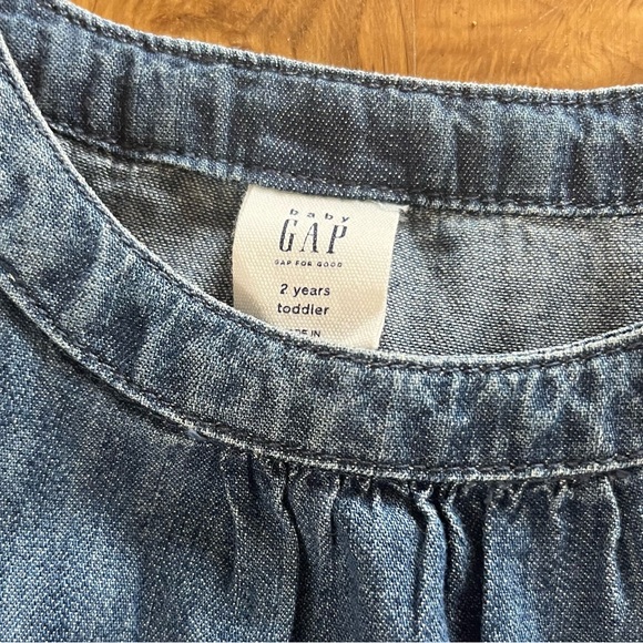 NWT! Baby Gap Sleeveless Cotton Lightweight Denim Dress - 2T - Picture 3 of 3